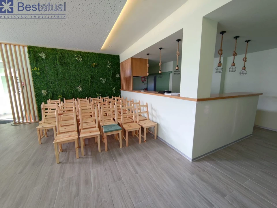 Loja para Venda em Bougado (São Martinho e Santiago) Foto 1