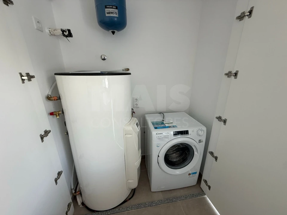 Apartamento T3 para Arrendamento em Nossa Senhora do Pópulo, Coto e São Gregório Foto 5