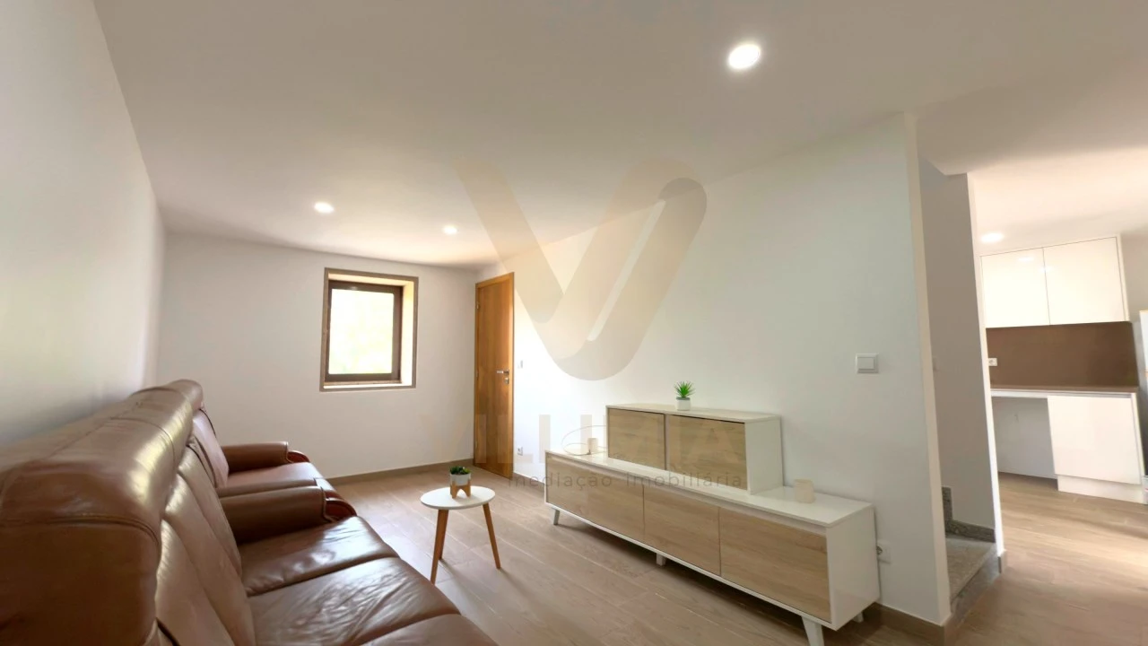 Moradia T2 para Venda em Cabração e Moreira do Lima Foto 9