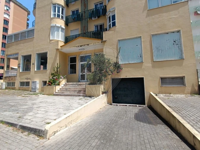 Apartamento T2 para Venda em Algueirão-Mem Martins Foto 7