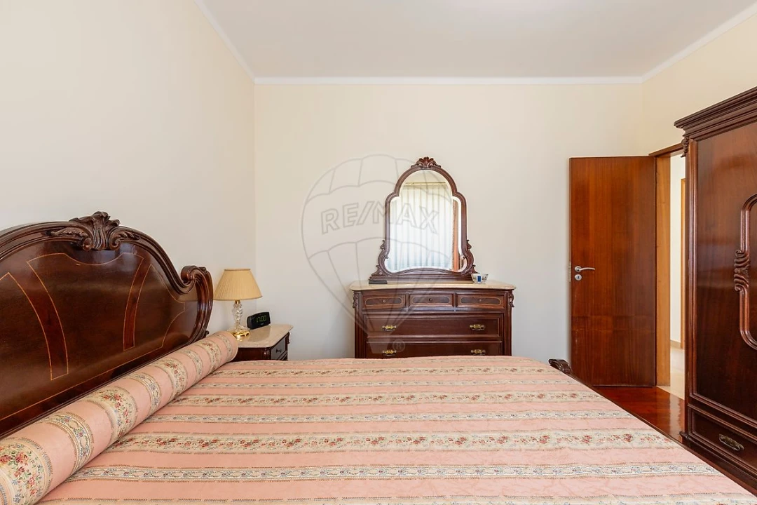 Moradia T4 para Venda em Lourinhã e Atalaia Foto 8