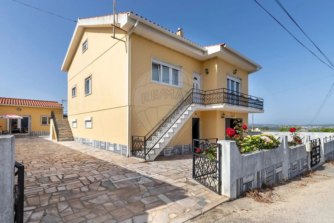 Moradia T4 para Venda em Lourinhã e Atalaia Foto 33