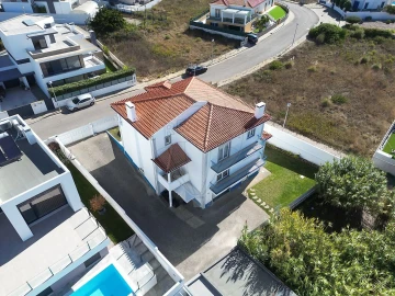 Moradia T4 para Venda em Ericeira