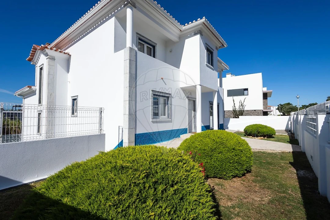 Moradia T4 para Venda em Ericeira Foto 12