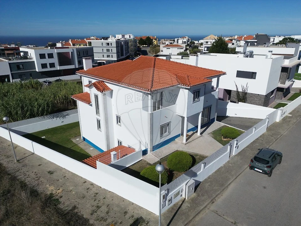 Moradia T4 para Venda em Ericeira Foto 4