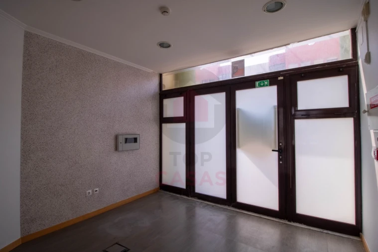 Loja para Venda em Peniche Foto 13