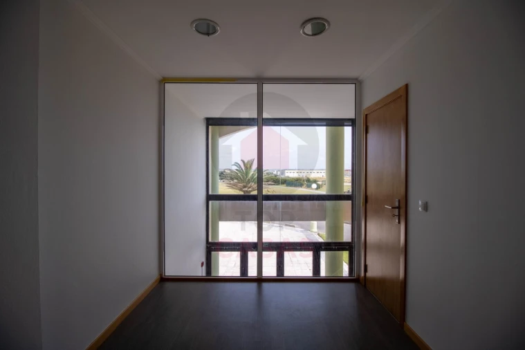 Loja para Venda em Peniche Foto 16