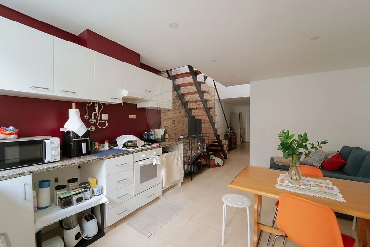 Moradia T2 para Venda em Azueira e Sobral da Abelheira