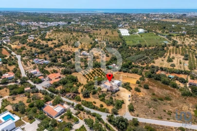 Moradia T4 para Venda em Olhão
