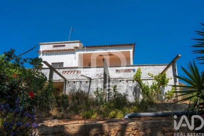 Moradia T4 para Venda em Olhão