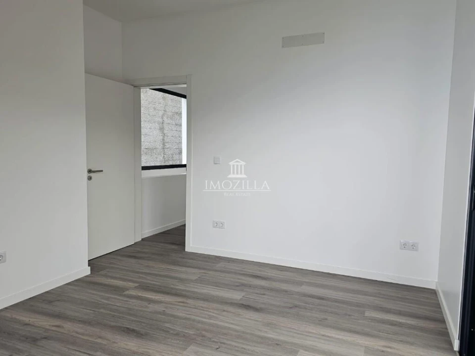 Moradia T3 para Venda em Tabua Foto 31