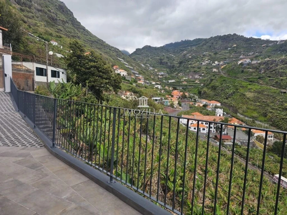 Moradia T3 para Venda em Tabua Foto 38