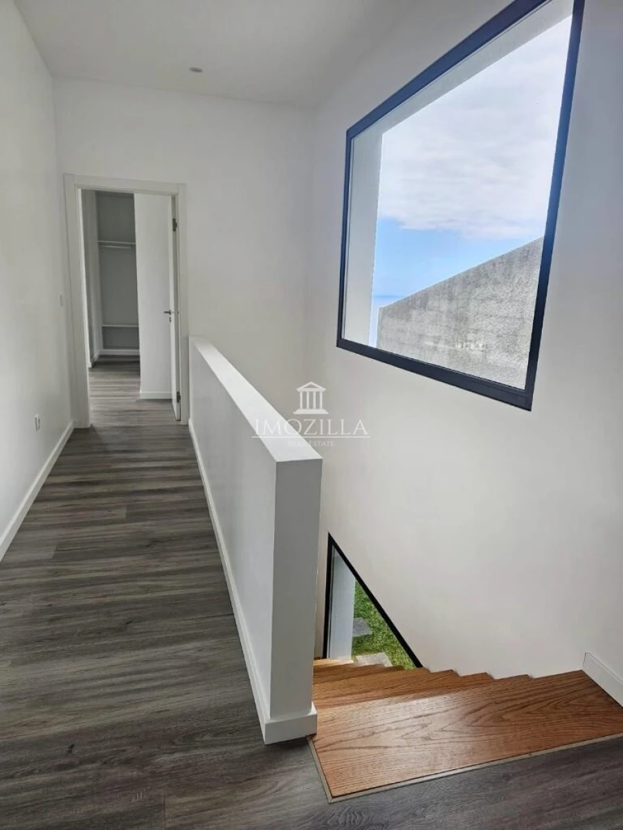 Moradia T3 para Venda em Tabua Foto 23