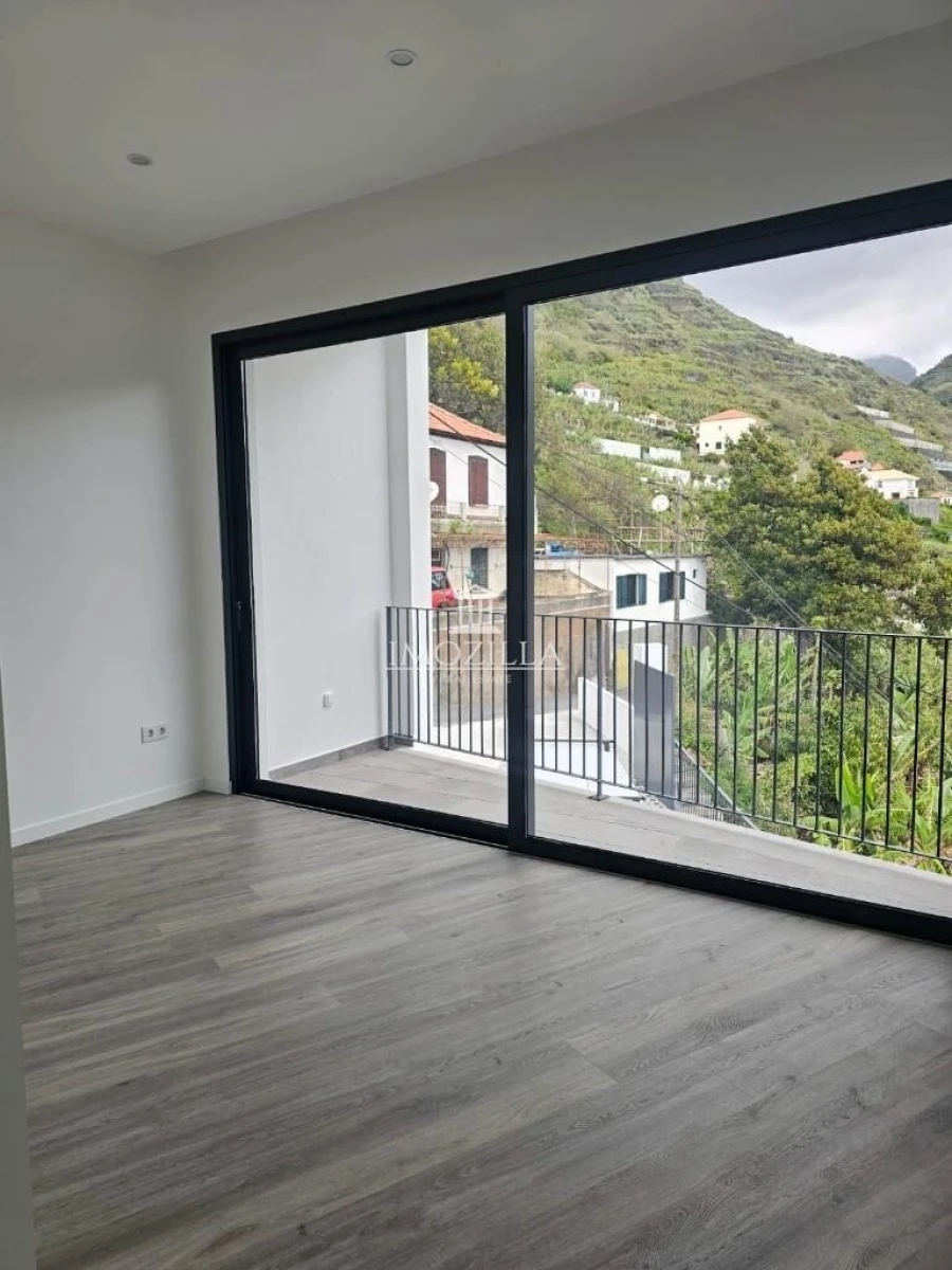 Moradia T3 para Venda em Tabua Foto 25