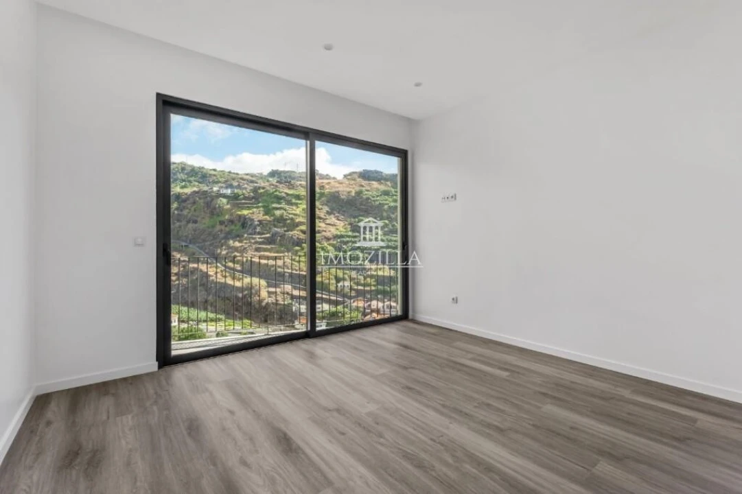 Moradia T3 para Venda em Tabua Foto 17