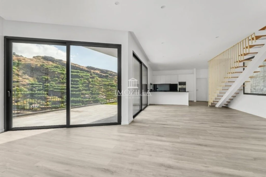 Moradia T3 para Venda em Tabua Foto 6