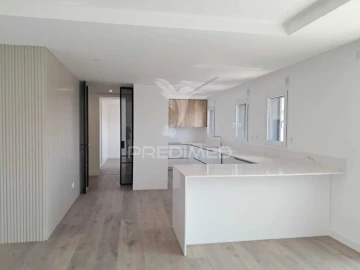 Apartamento T3 para Venda em Laranjeiro e Feijó