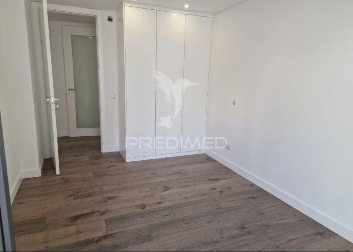 Apartamento T3 para Venda em Laranjeiro e Feijó Foto 8