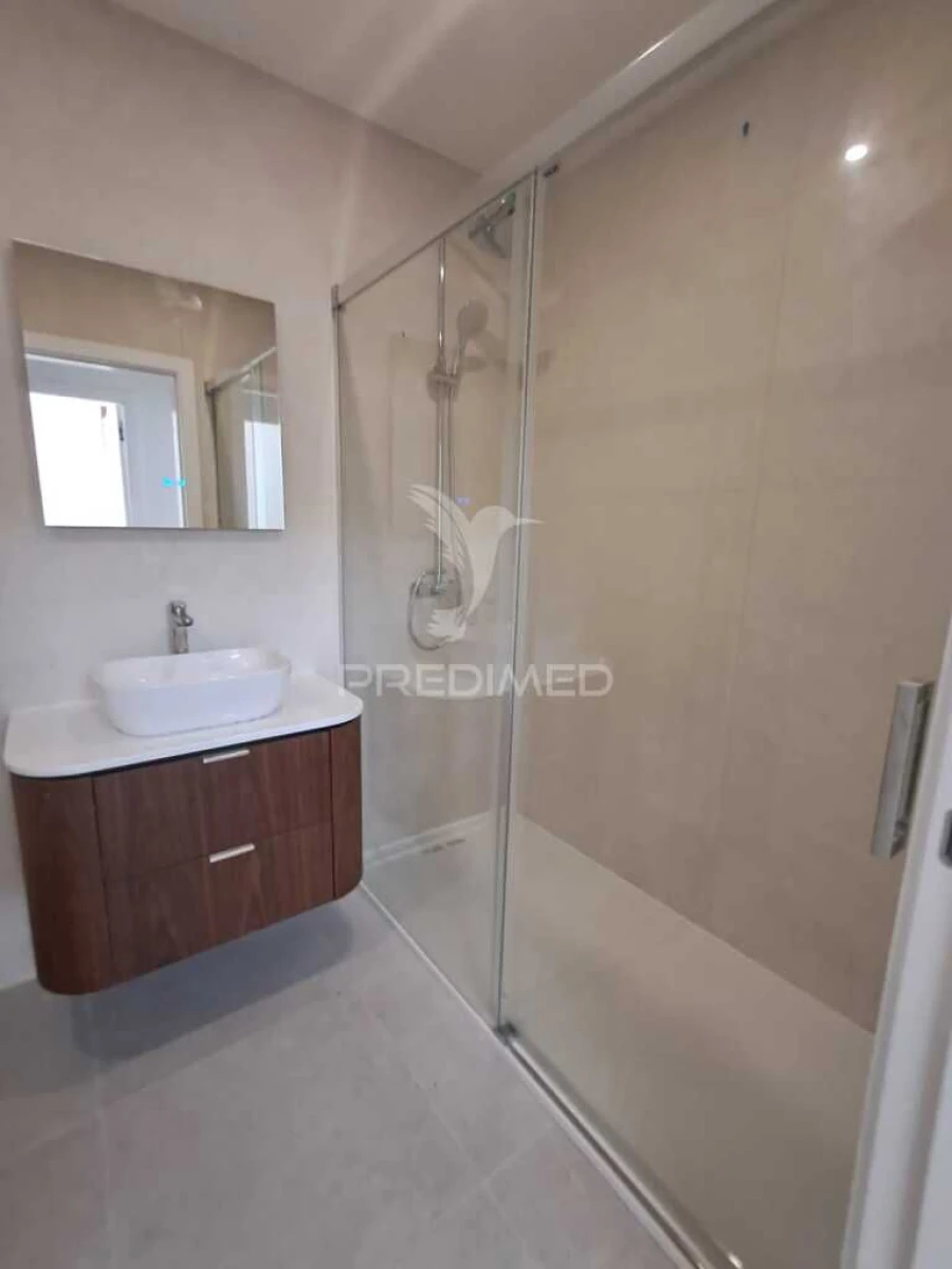 Apartamento T3 para Venda em Laranjeiro e Feijó Foto 17