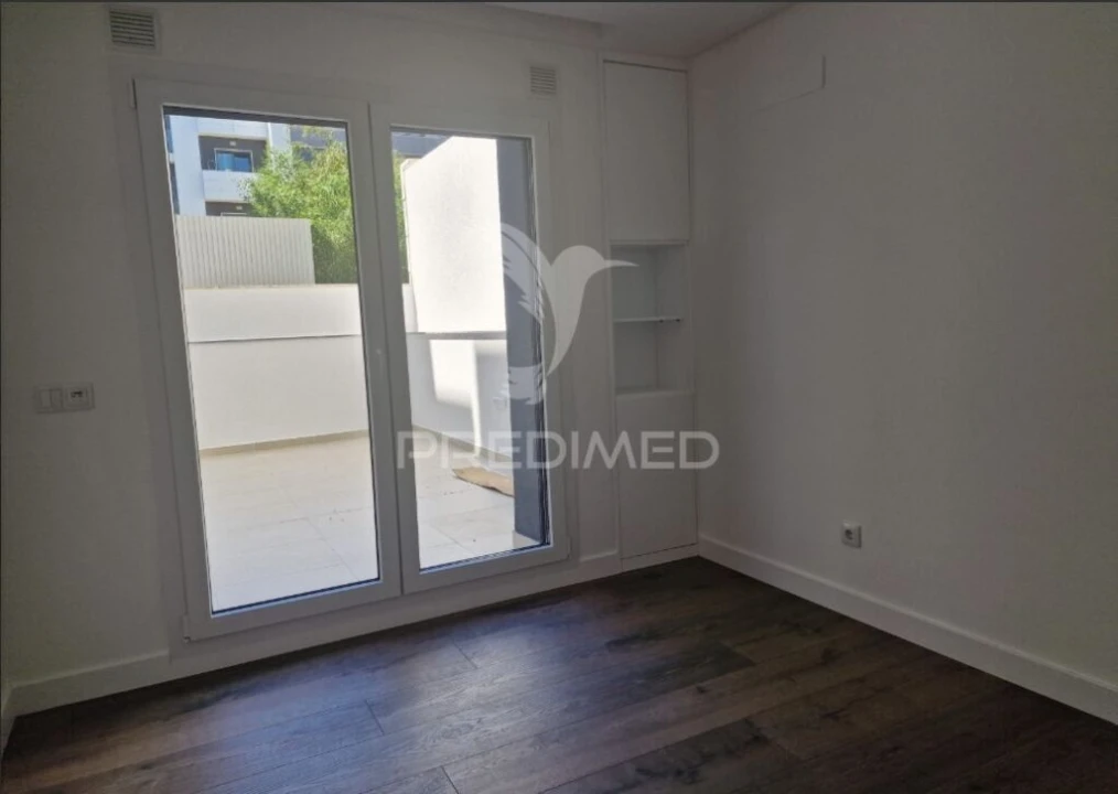 Apartamento T3 para Venda em Laranjeiro e Feijó Foto 9