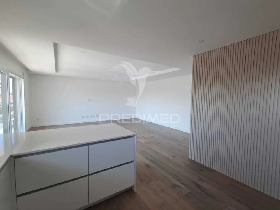 Apartamento T3 para Venda em Laranjeiro e Feijó Foto 2