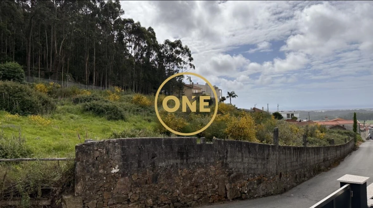 Terreno para Venda em Laundos Foto 3