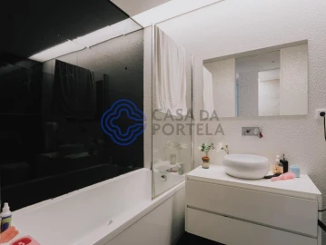 Apartamento T5 para Venda em Gondomar (São Cosme), Valbom e Jovim