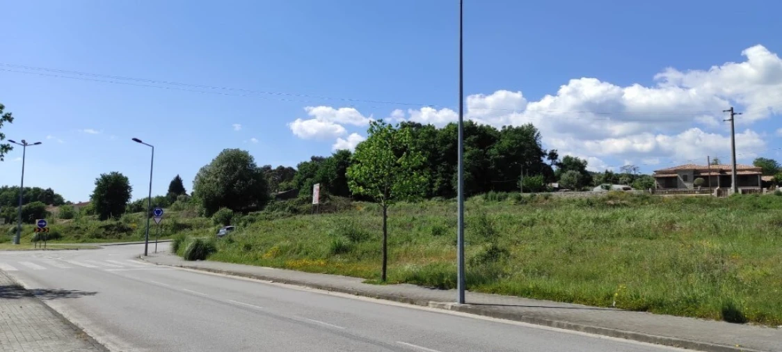 Terreno para Venda em Amares e Figueiredo Foto 4