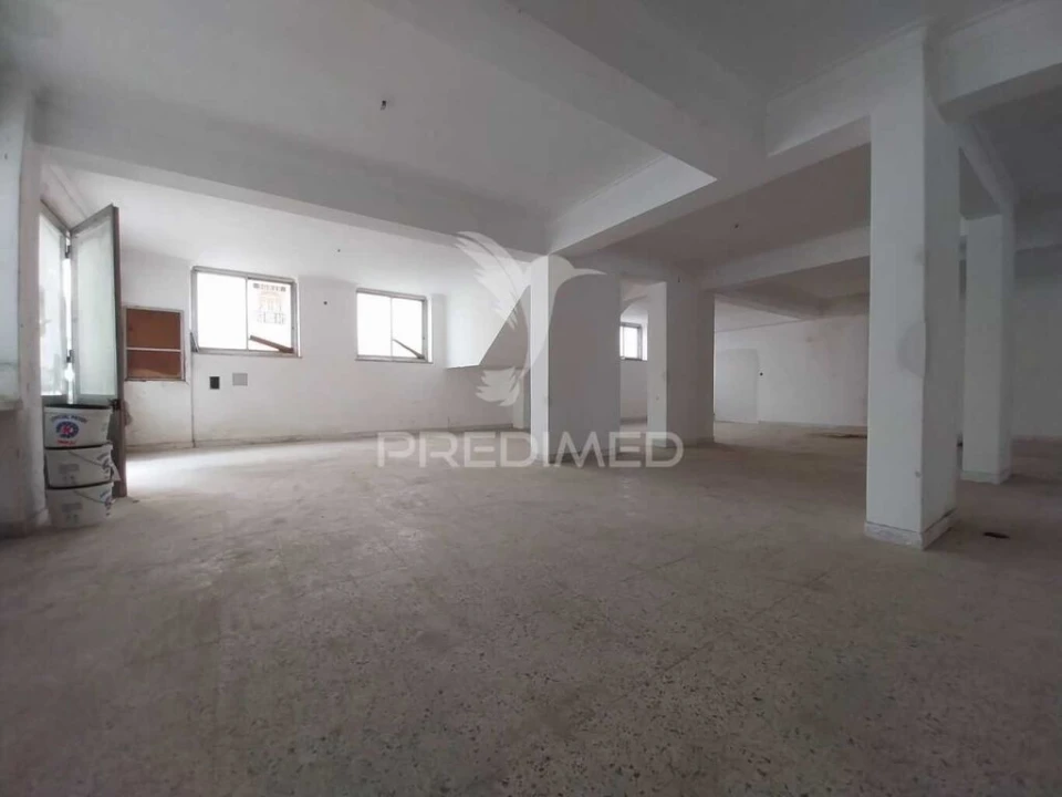 Loja para Venda em Cacém e São Marcos Foto 1