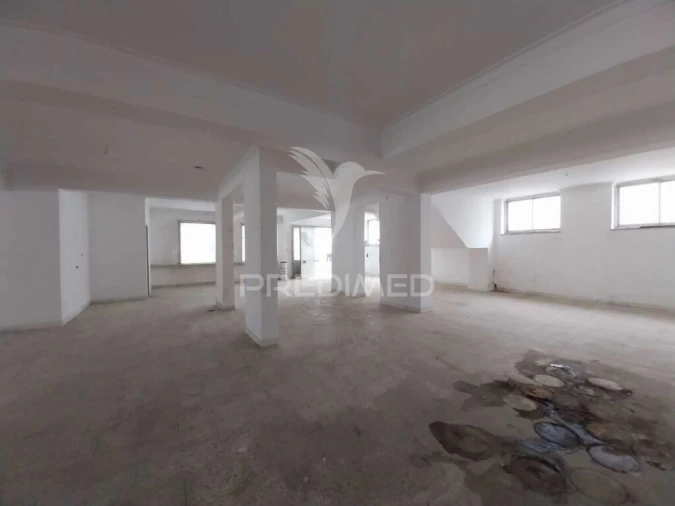 Loja para Venda em Cacém e São Marcos Foto 5