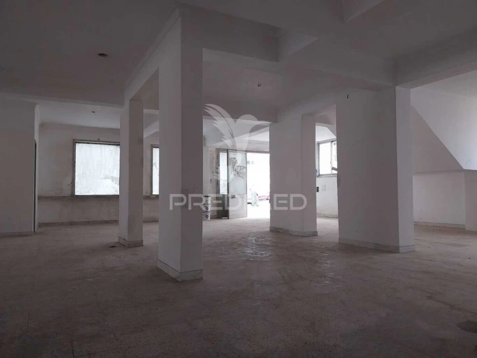 Loja para Venda em Cacém e São Marcos Foto 3