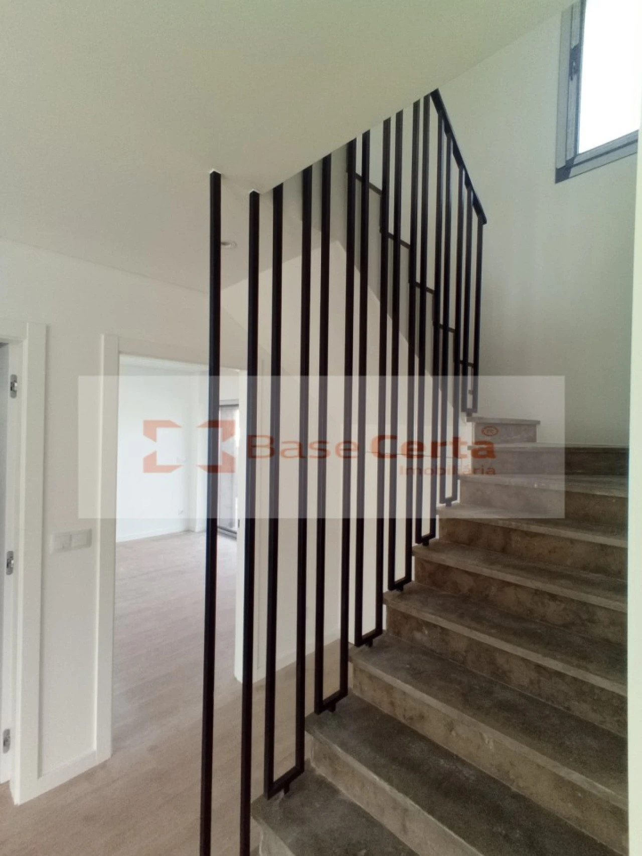 Moradia T4 para Venda em Santa Iria de Azoia, São João da Talha e Bobadela Foto 10