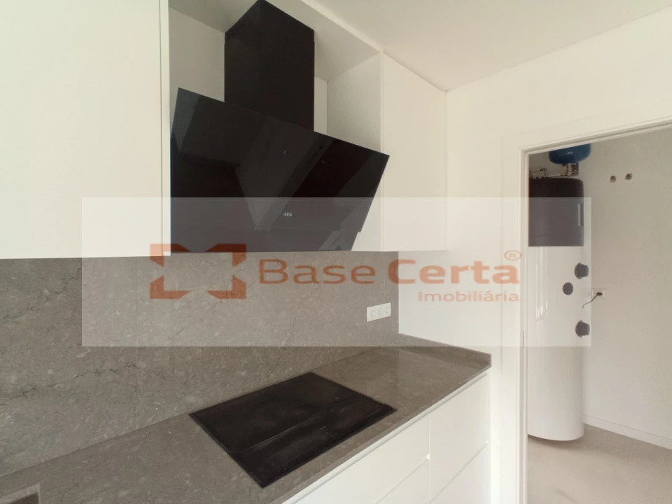 Moradia T4 para Venda em Santa Iria de Azoia, São João da Talha e Bobadela Foto 39