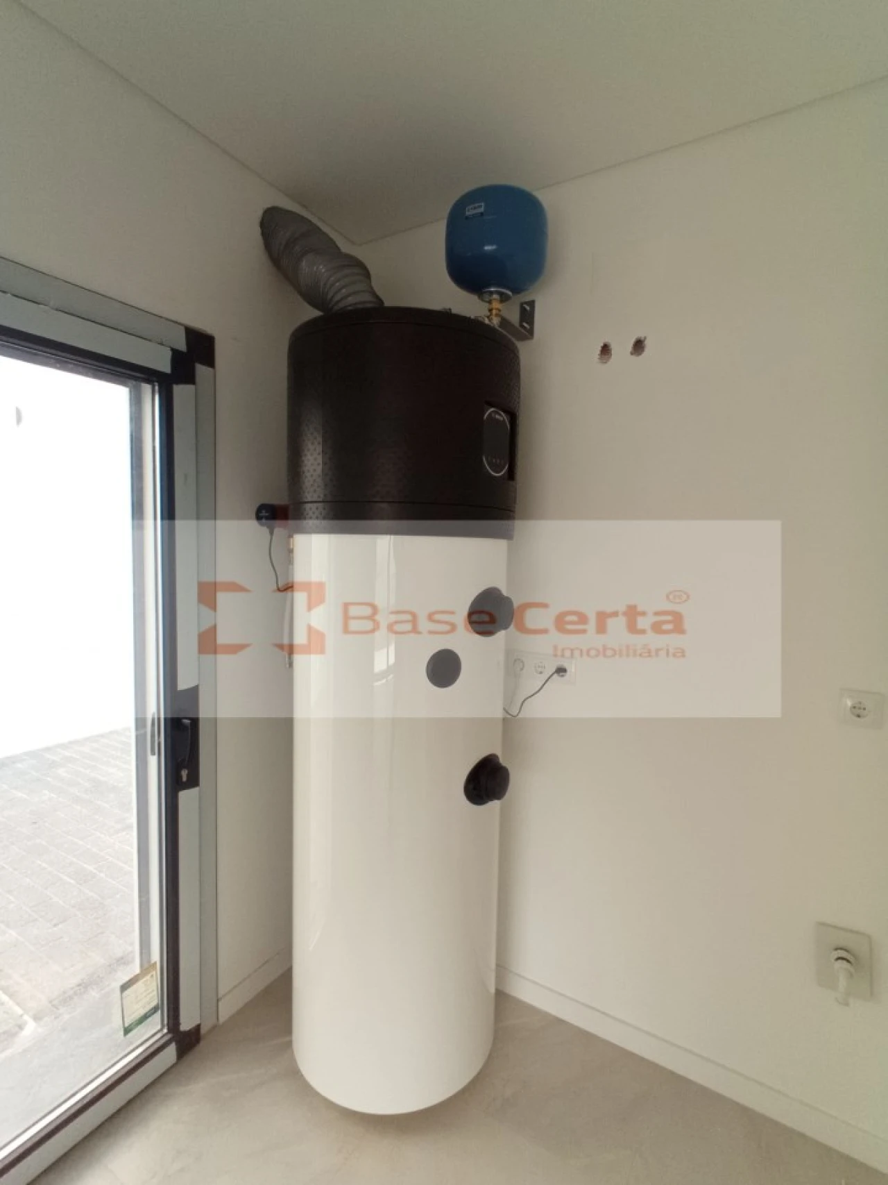 Moradia T4 para Venda em Santa Iria de Azoia, São João da Talha e Bobadela Foto 40