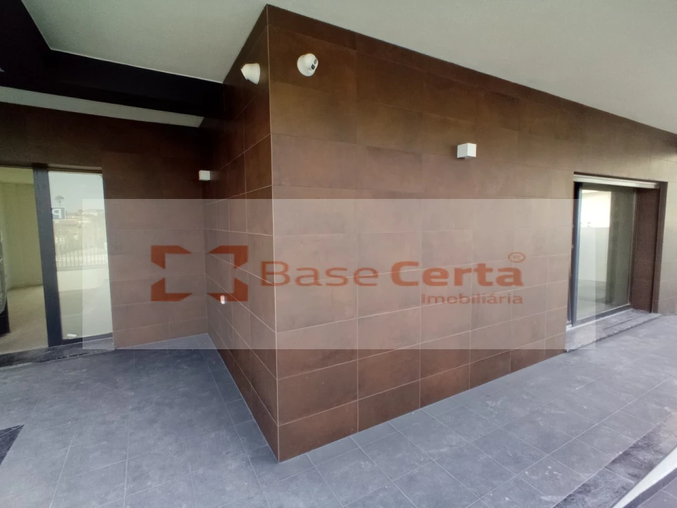 Moradia T4 para Venda em Santa Iria de Azoia, São João da Talha e Bobadela Foto 71