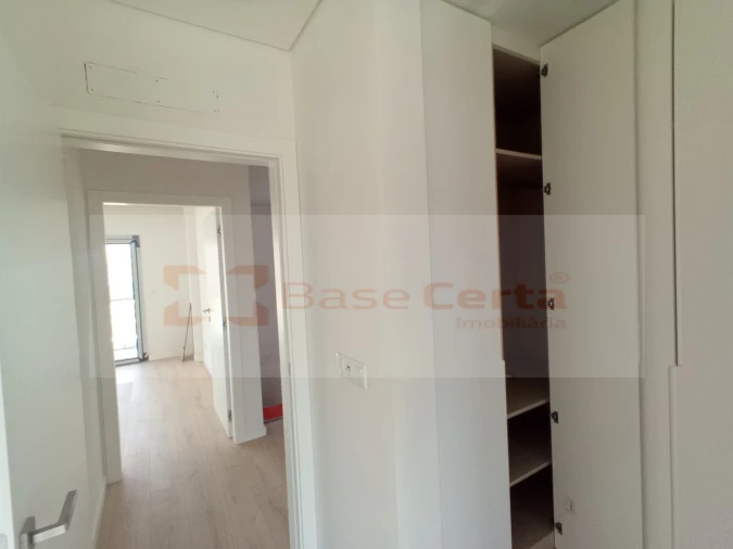 Moradia T4 para Venda em Santa Iria de Azoia, São João da Talha e Bobadela Foto 27