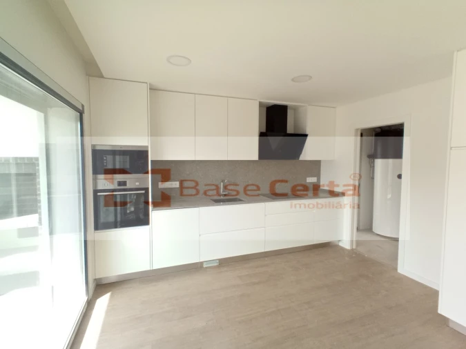 Moradia T4 para Venda em Santa Iria de Azoia, São João da Talha e Bobadela Foto 6