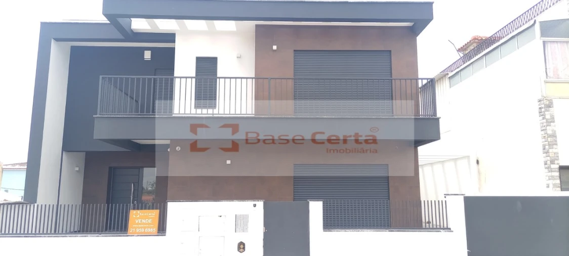 Moradia T4 para Venda em Santa Iria de Azoia, São João da Talha e Bobadela Foto 35