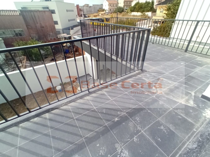 Moradia T4 para Venda em Santa Iria de Azoia, São João da Talha e Bobadela Foto 55