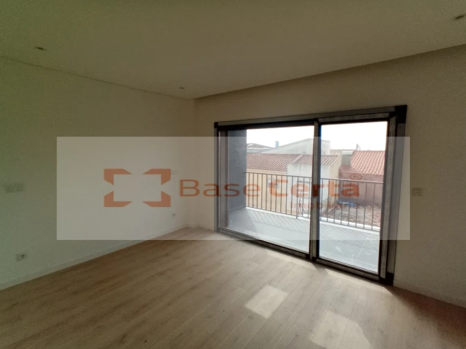 Moradia T4 para Venda em Santa Iria de Azoia, São João da Talha e Bobadela Foto 61