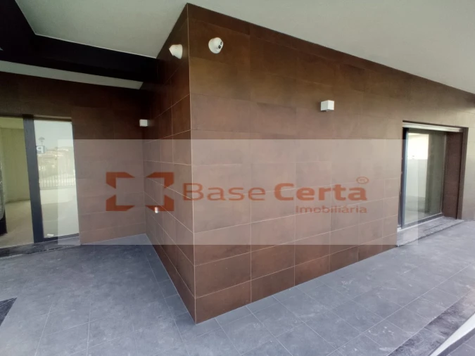 Moradia T4 para Venda em Santa Iria de Azoia, São João da Talha e Bobadela Foto 71