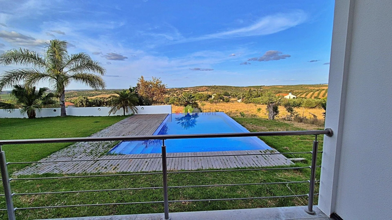 Quinta T5 para Venda em Safara e Santo Aleixo da Restauração Foto 38