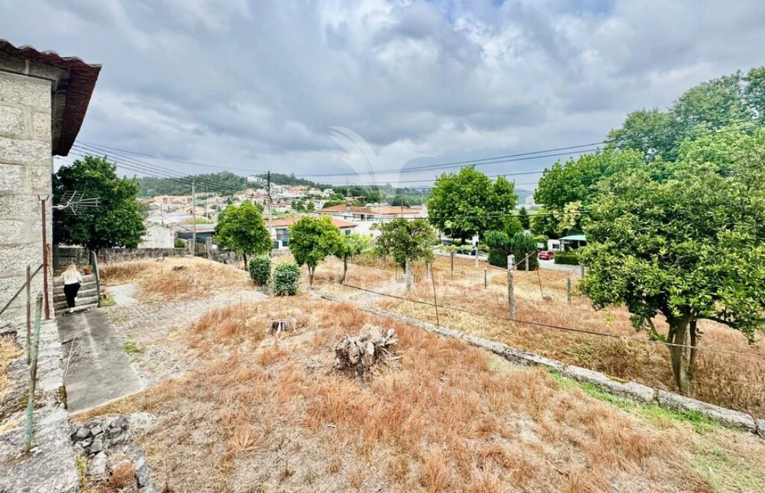 Moradia T3 para Venda em Selho (São Jorge) Foto 9