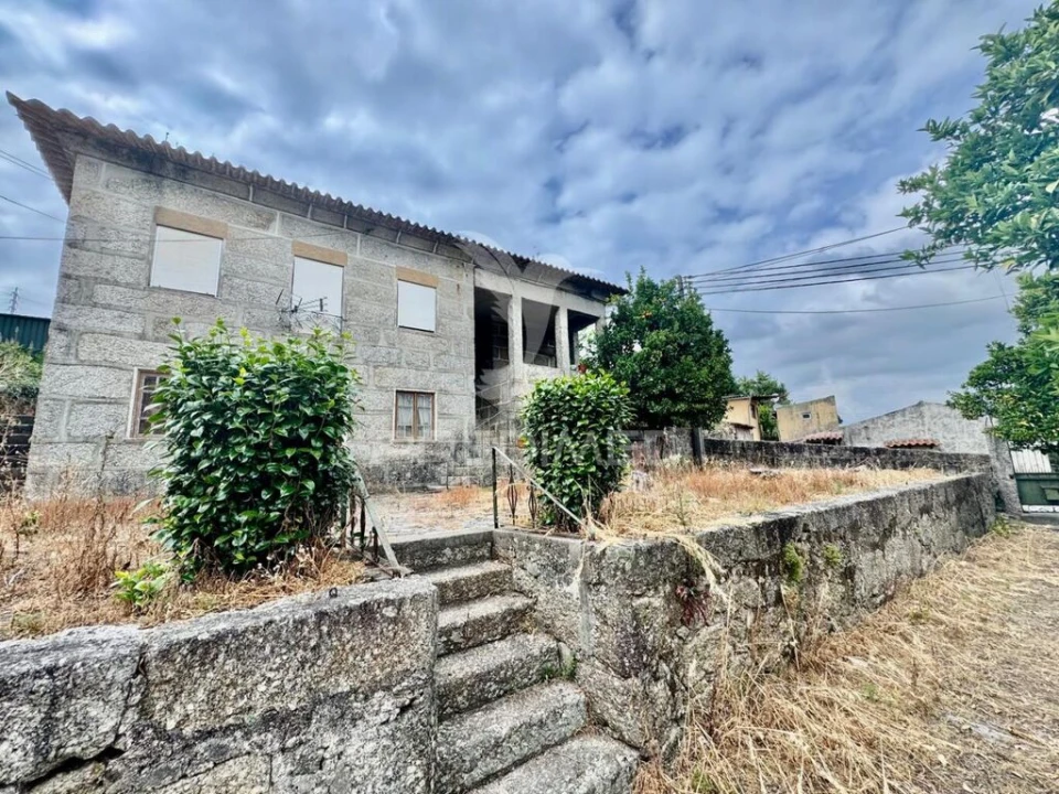 Moradia T3 para Venda em Selho (São Jorge) Foto 6