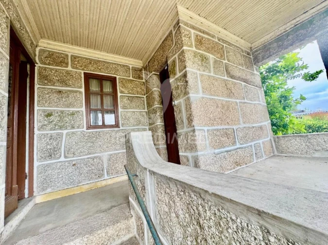 Moradia T3 para Venda em Selho (São Jorge) Foto 4