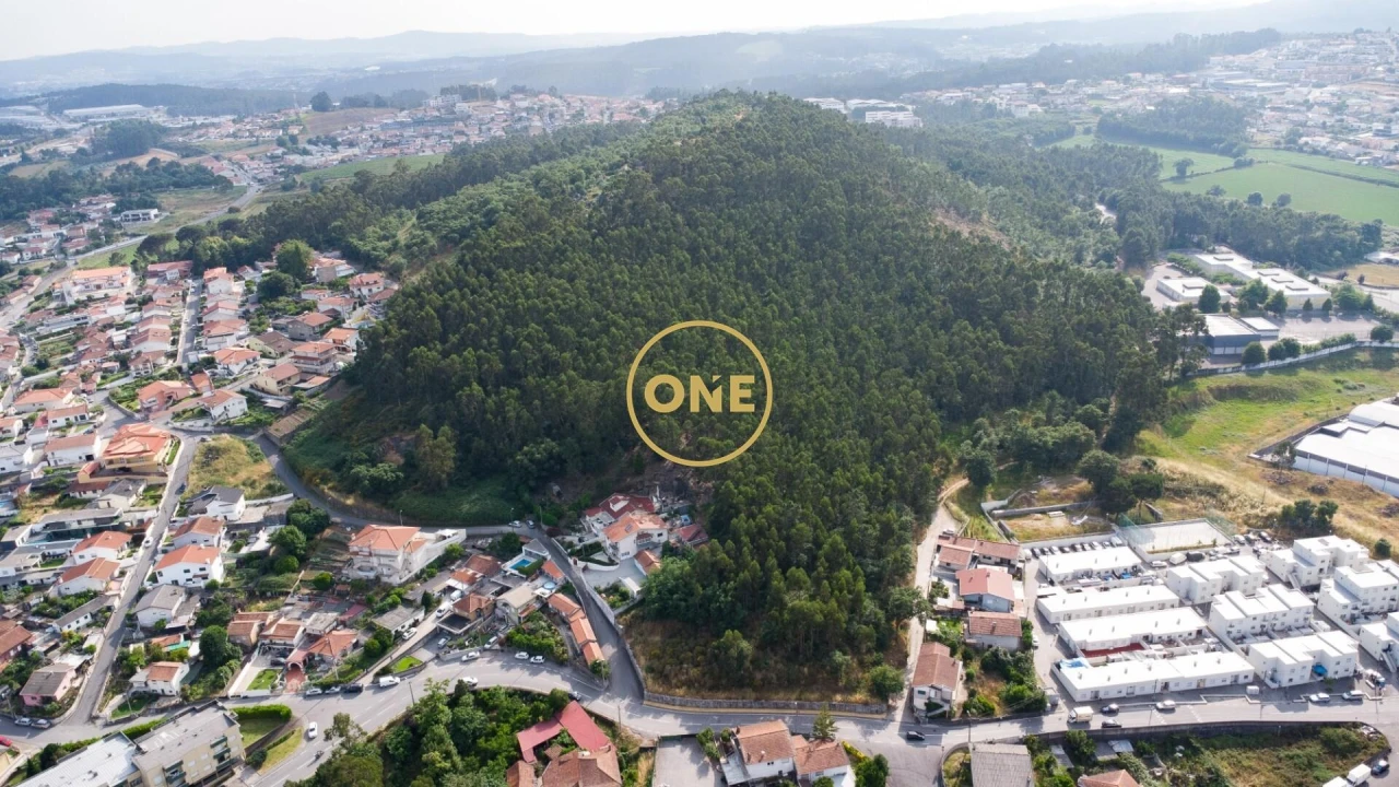 Terreno para Venda em Vila Nova de Famalicão e Calendário Foto 4