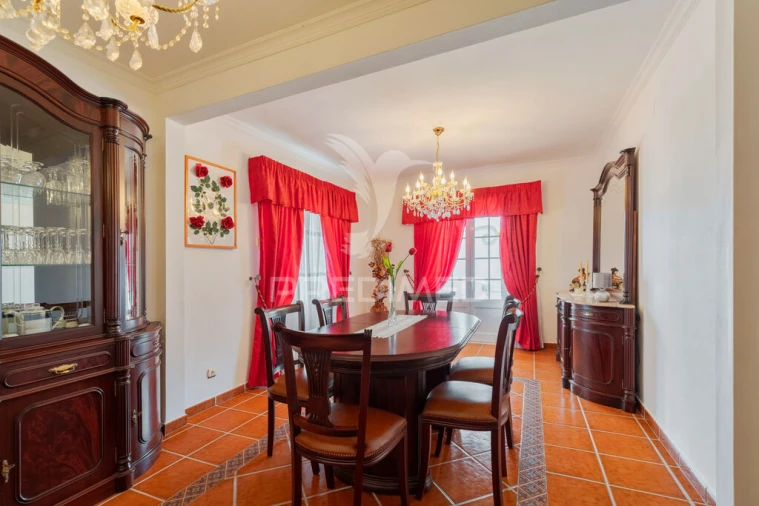 Moradia T5 para Venda em São Martinho Foto 9