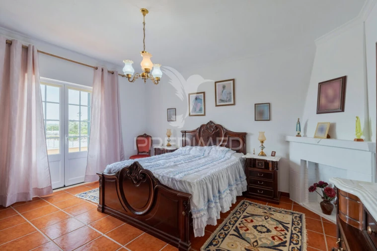 Moradia T5 para Venda em São Martinho Foto 16