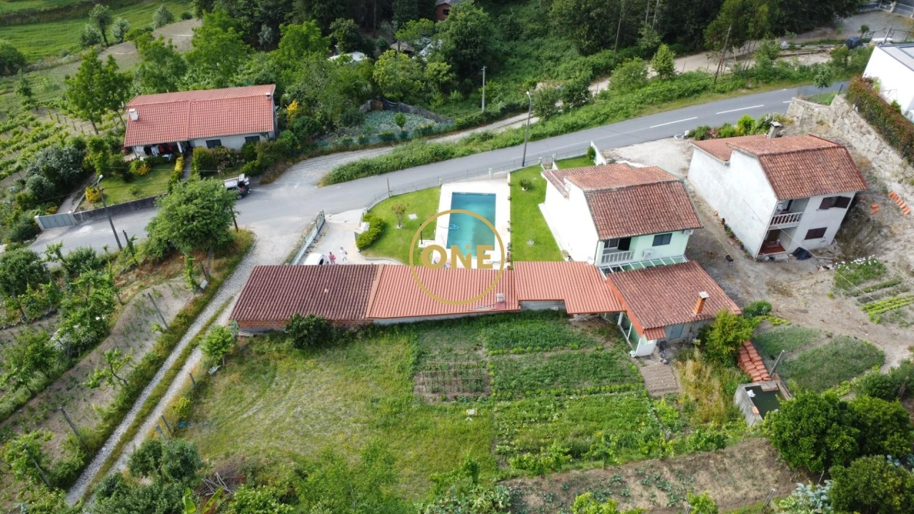 Moradia T3 para Venda em Gondoriz Foto 4