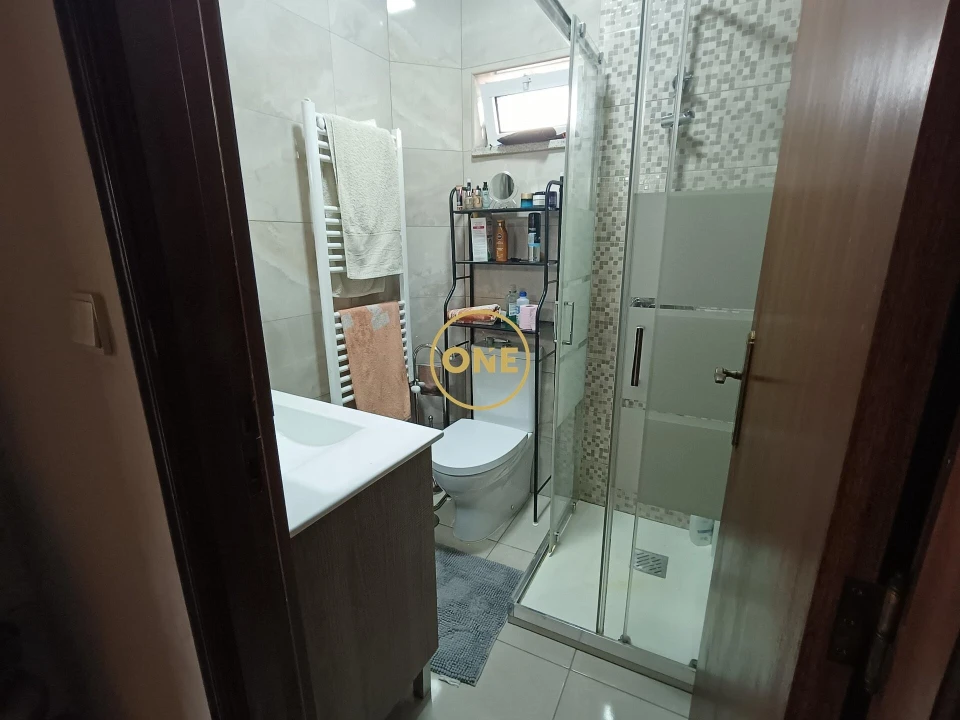 Moradia T3 para Venda em Gondoriz Foto 16